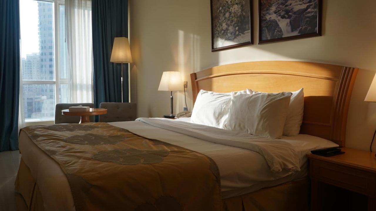 Aparthotel Golden Tulip Charjah Extérieur photo