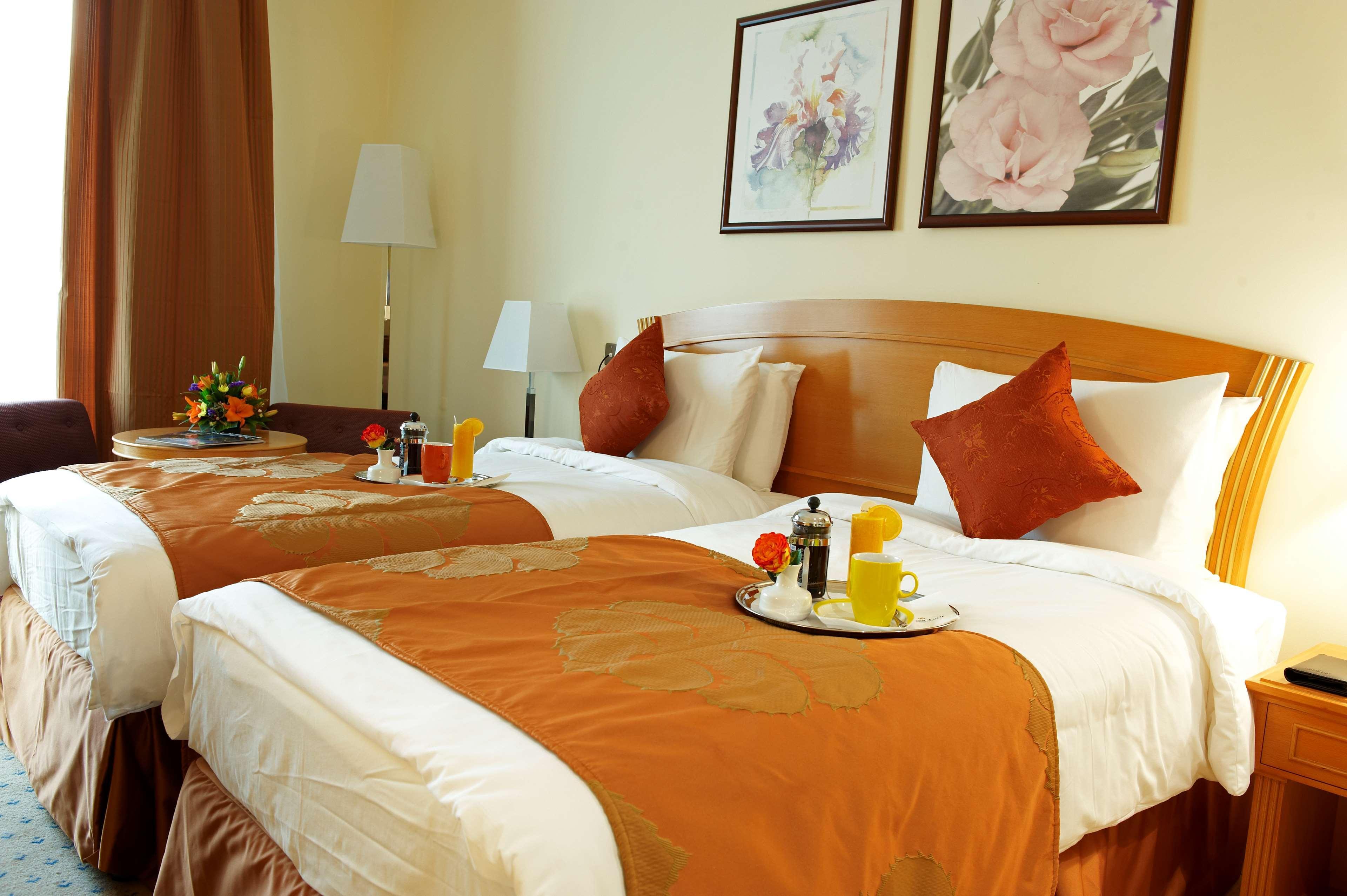Aparthotel Golden Tulip Charjah Extérieur photo