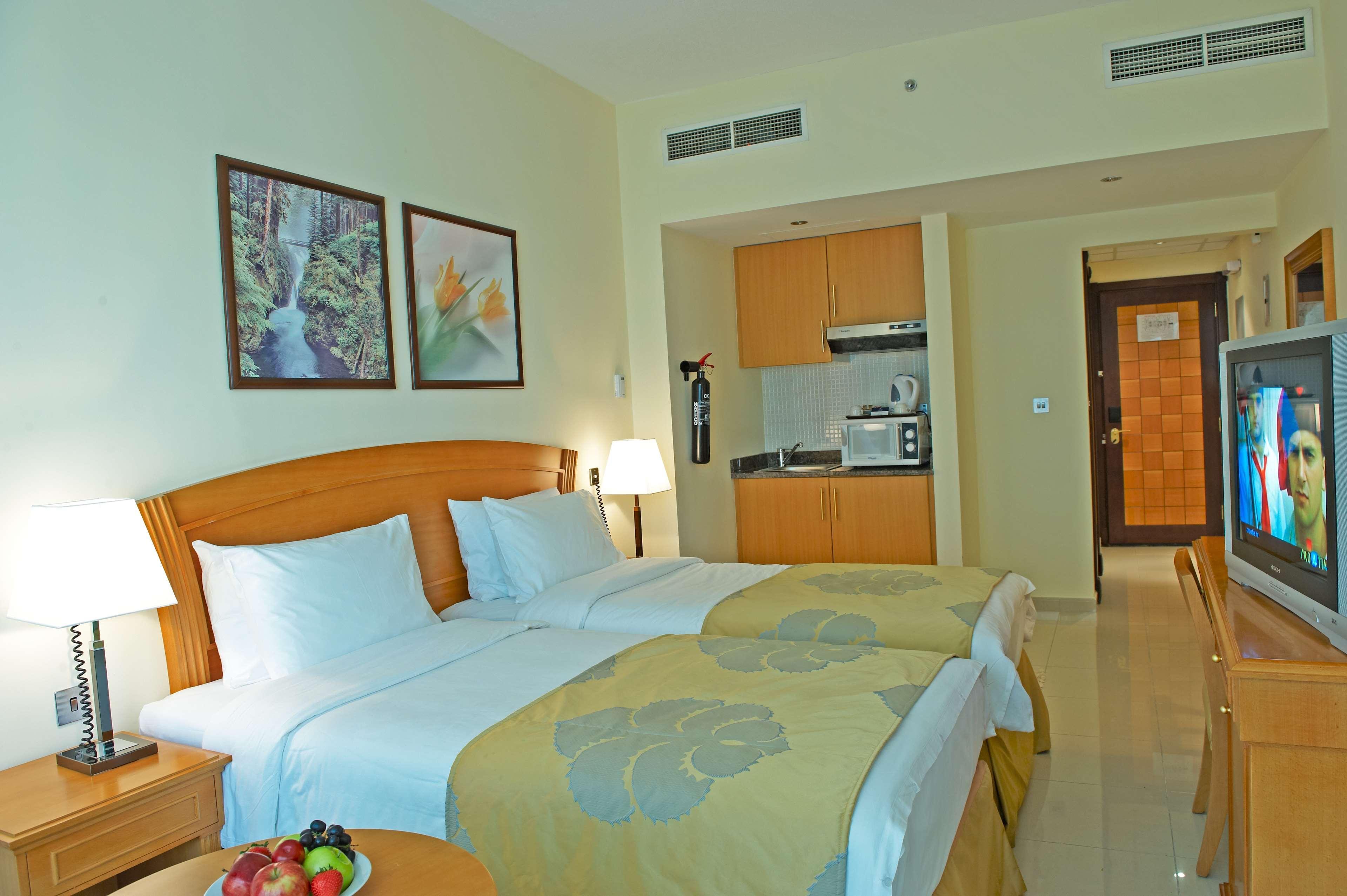 Aparthotel Golden Tulip Charjah Extérieur photo