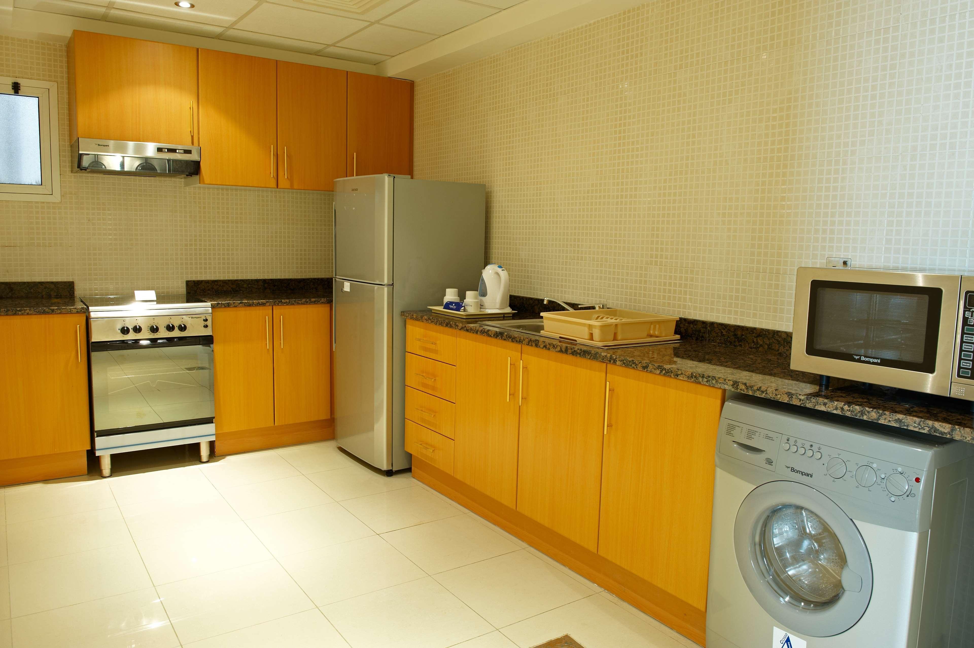 Aparthotel Golden Tulip Charjah Extérieur photo