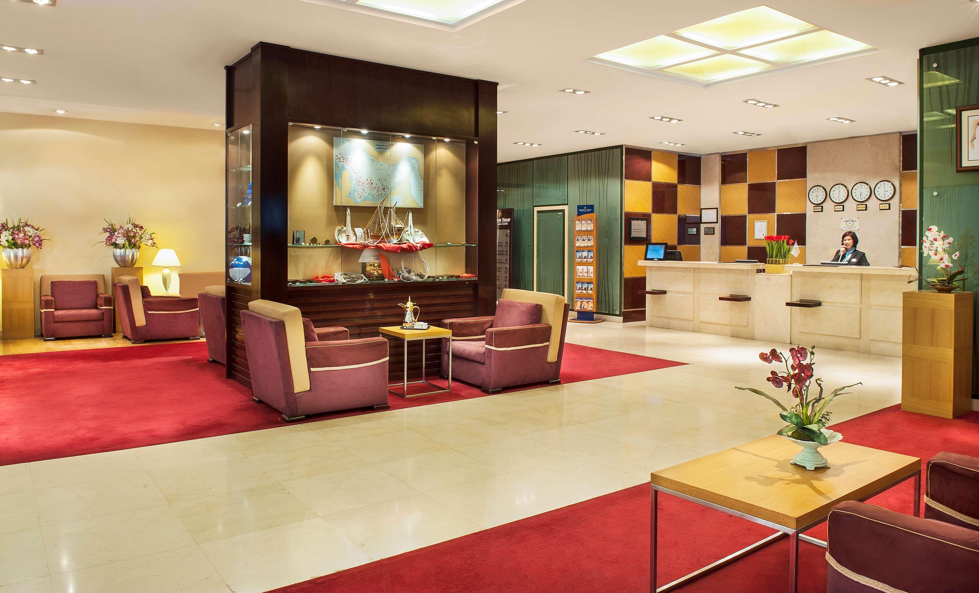 Aparthotel Golden Tulip Charjah Extérieur photo