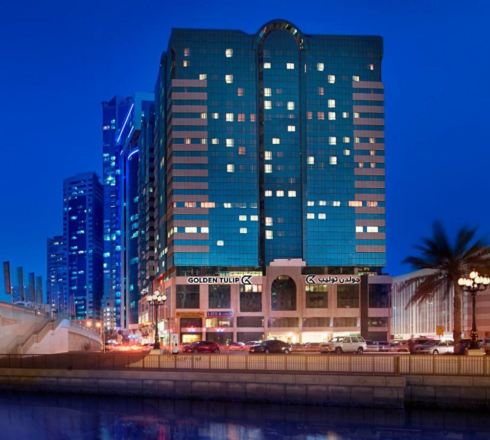 Aparthotel Golden Tulip Charjah Extérieur photo